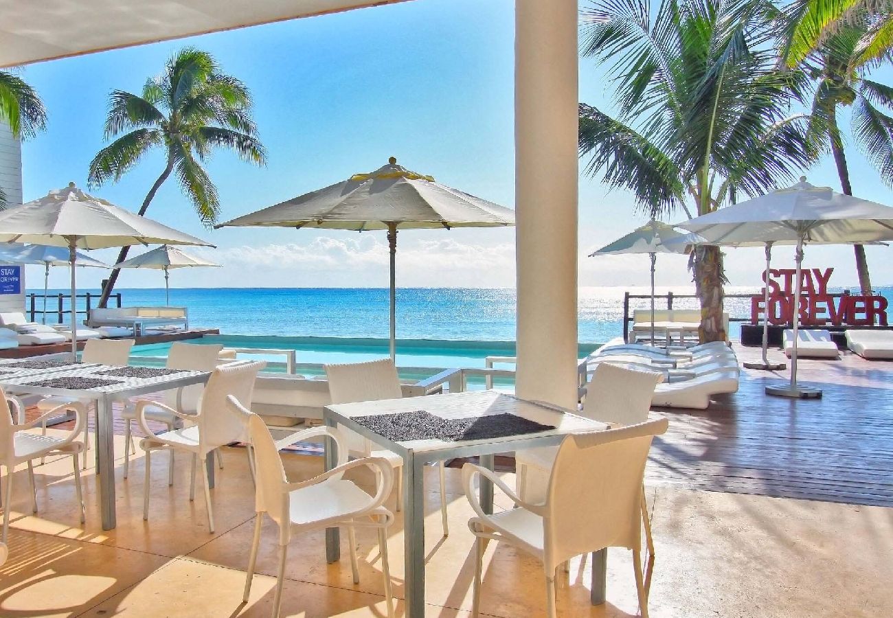 Residencial en Playa del Carmen - PH Vista Playa 232 S.