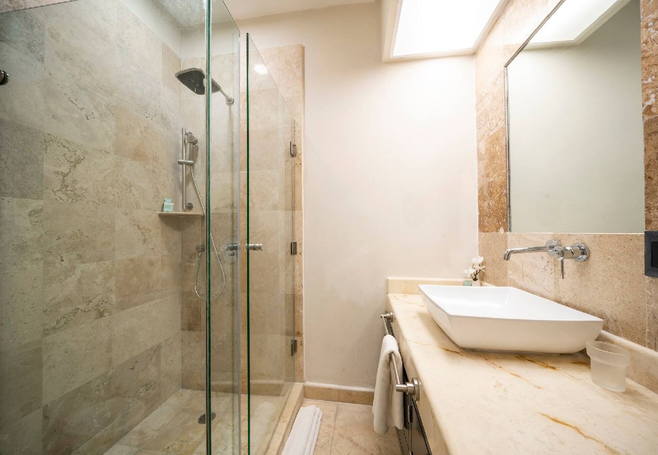 Residencial en Playa del Carmen - El Faro Surf 408