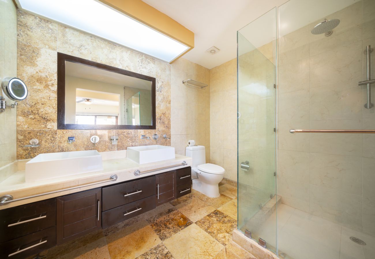 Departamento en Playa del Carmen - El Faro Reef 301