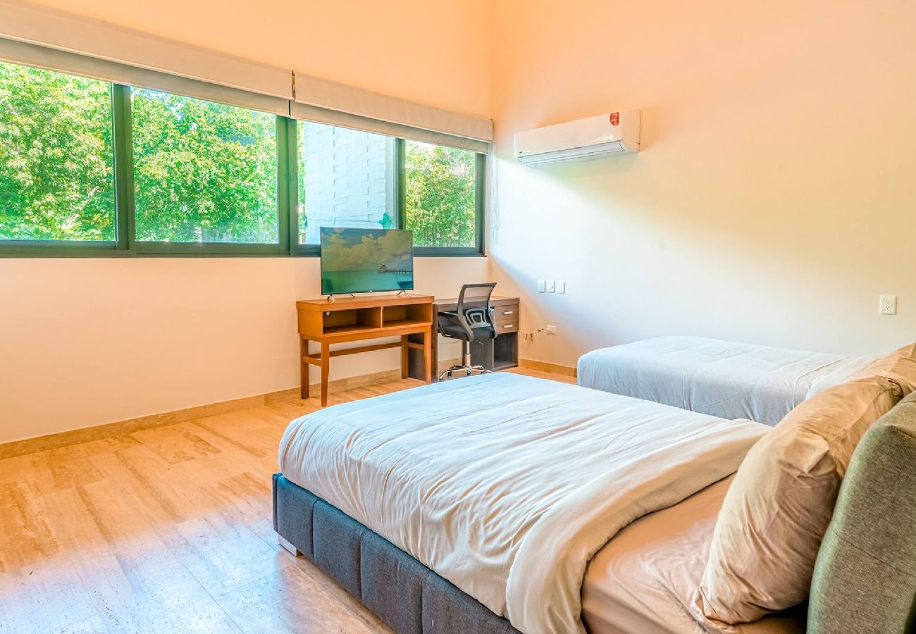 Condominium in Playa del Carmen - Anahuac 110