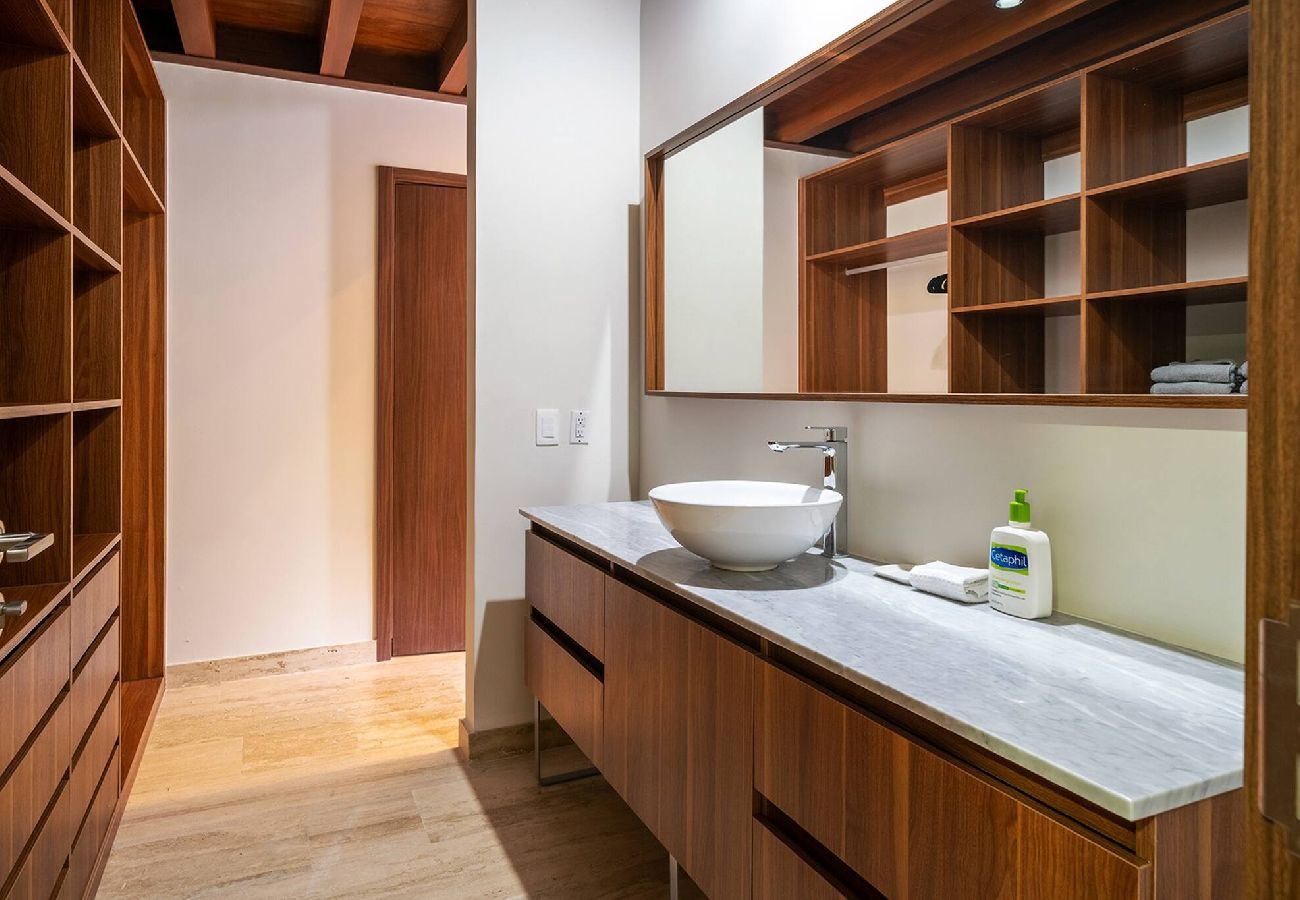 Condominium in Playa del Carmen - Anahuac 110