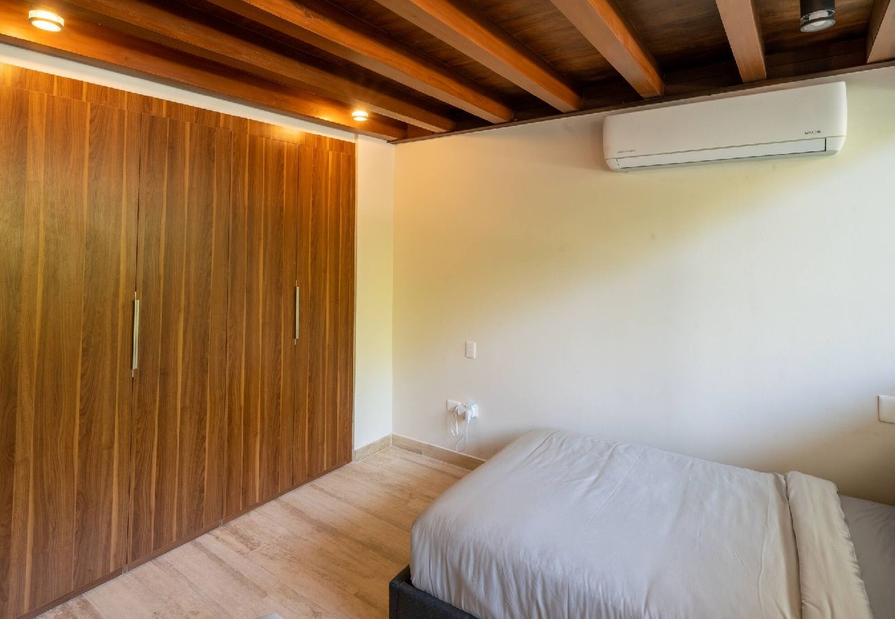 Condominium in Playa del Carmen - Anahuac 110