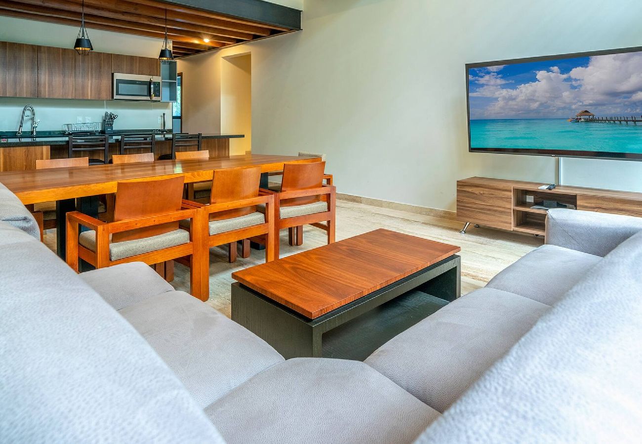 Condominium in Playa del Carmen - Anahuac 110