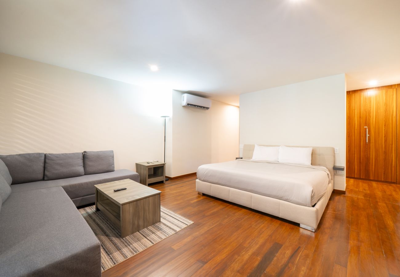 Condominium in Playa del Carmen - Anahuac 110