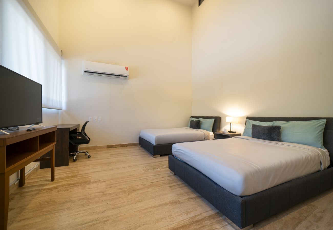 Condominium in Playa del Carmen - Anahuac 110