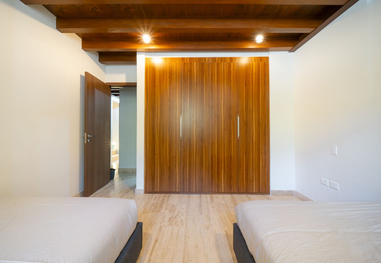 Condominium in Playa del Carmen - Anahuac 110