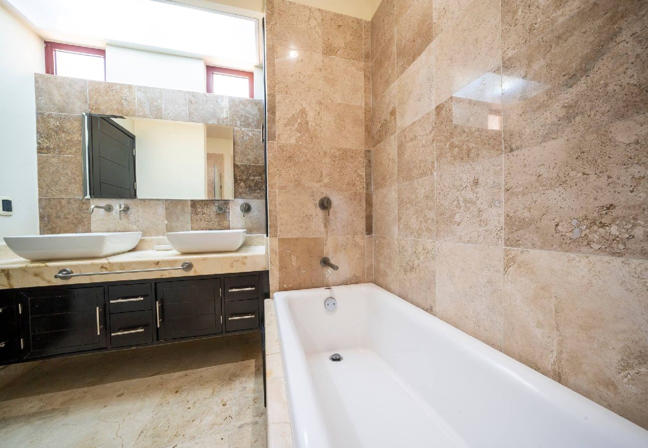 Condominium in Playa del Carmen - El Faro Surf 301