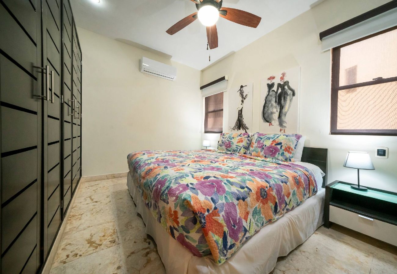 Condominium in Playa del Carmen - El Faro Surf 301