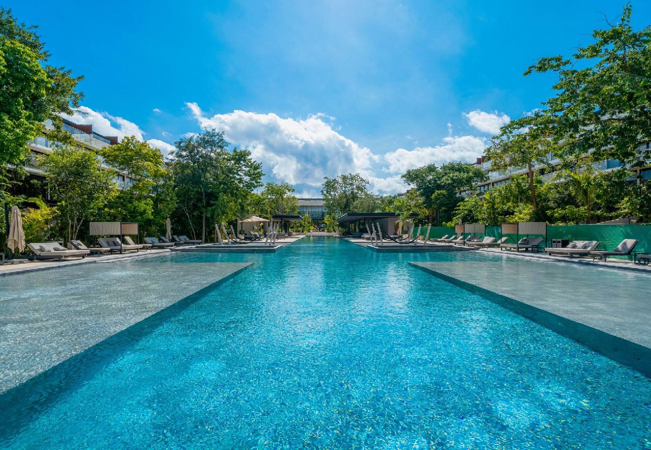 Condominium in Playa del Carmen - AWA F107