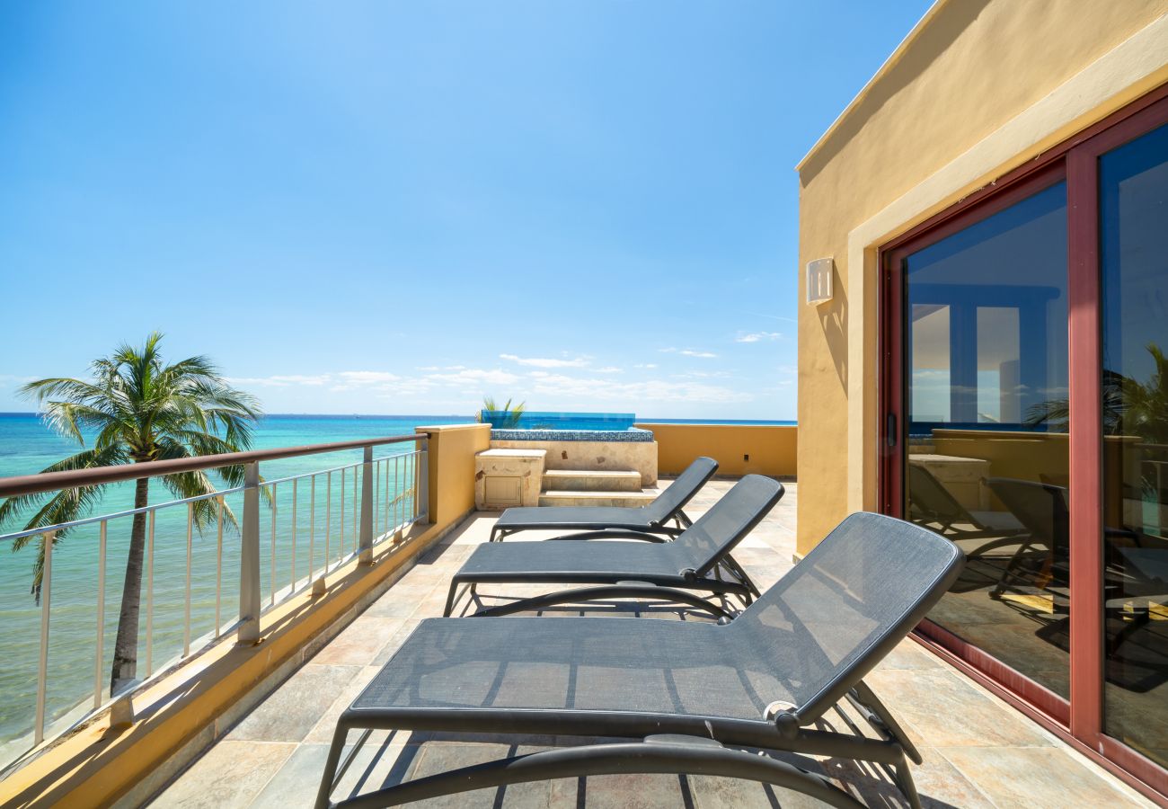 Apartment in Playa del Carmen - El Faro Reef 301