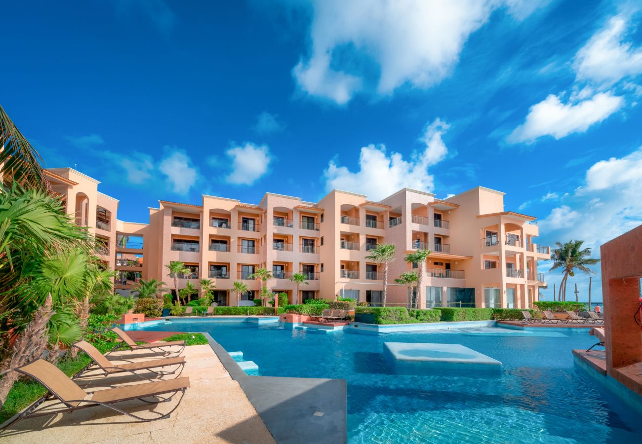 Apartment in Playa del Carmen - El Faro Reef 301